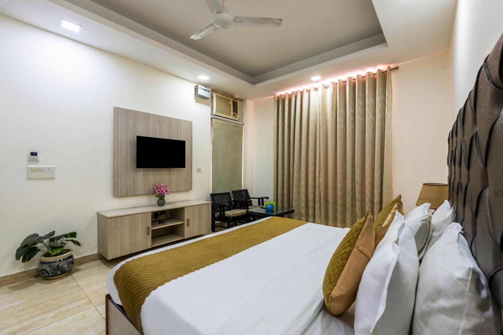 Kabul Hotel By Nexhub Palace - Medanta Gurgaon Esterno foto