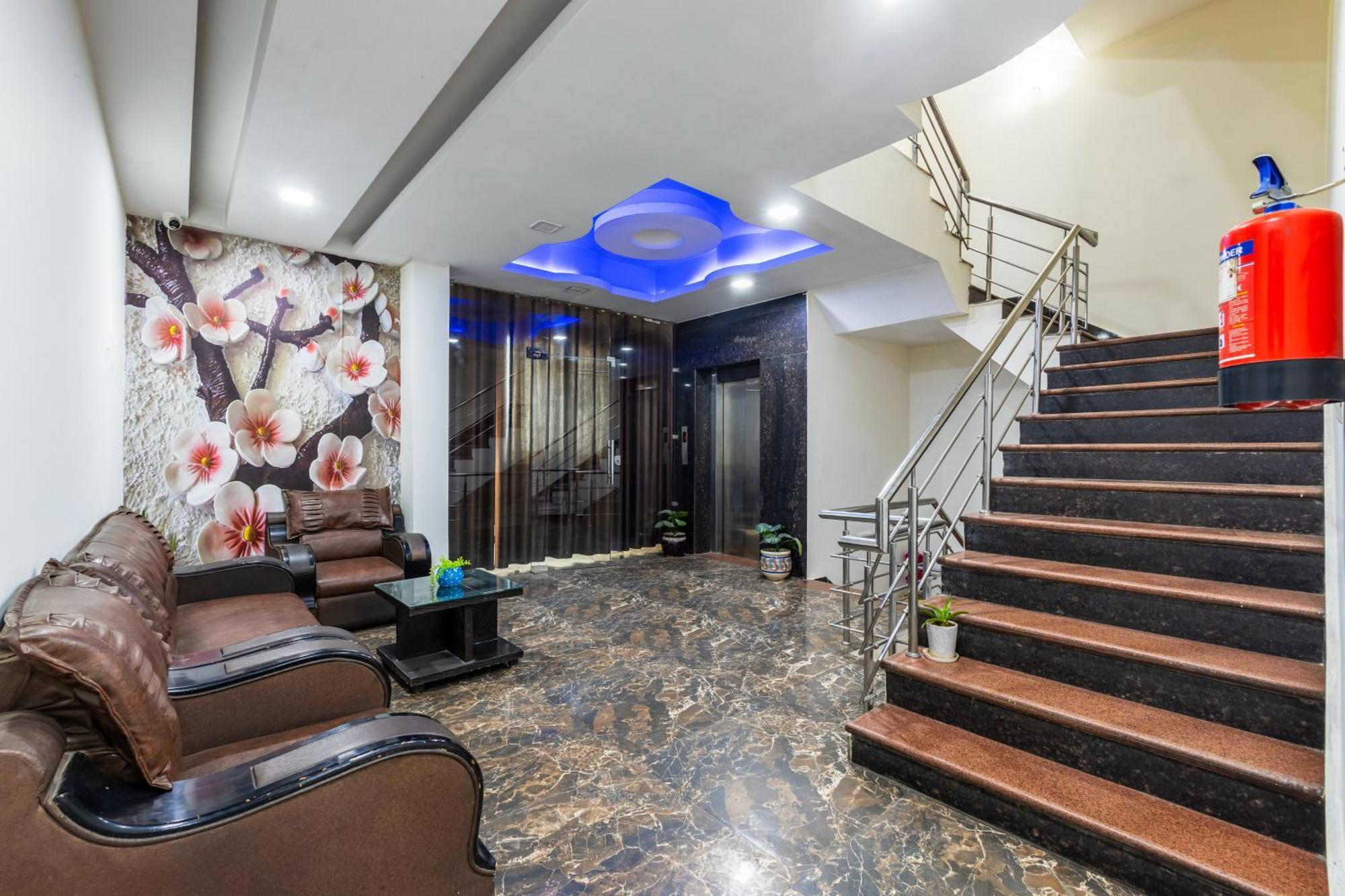 Kabul Hotel By Nexhub Palace - Medanta Gurgaon Esterno foto