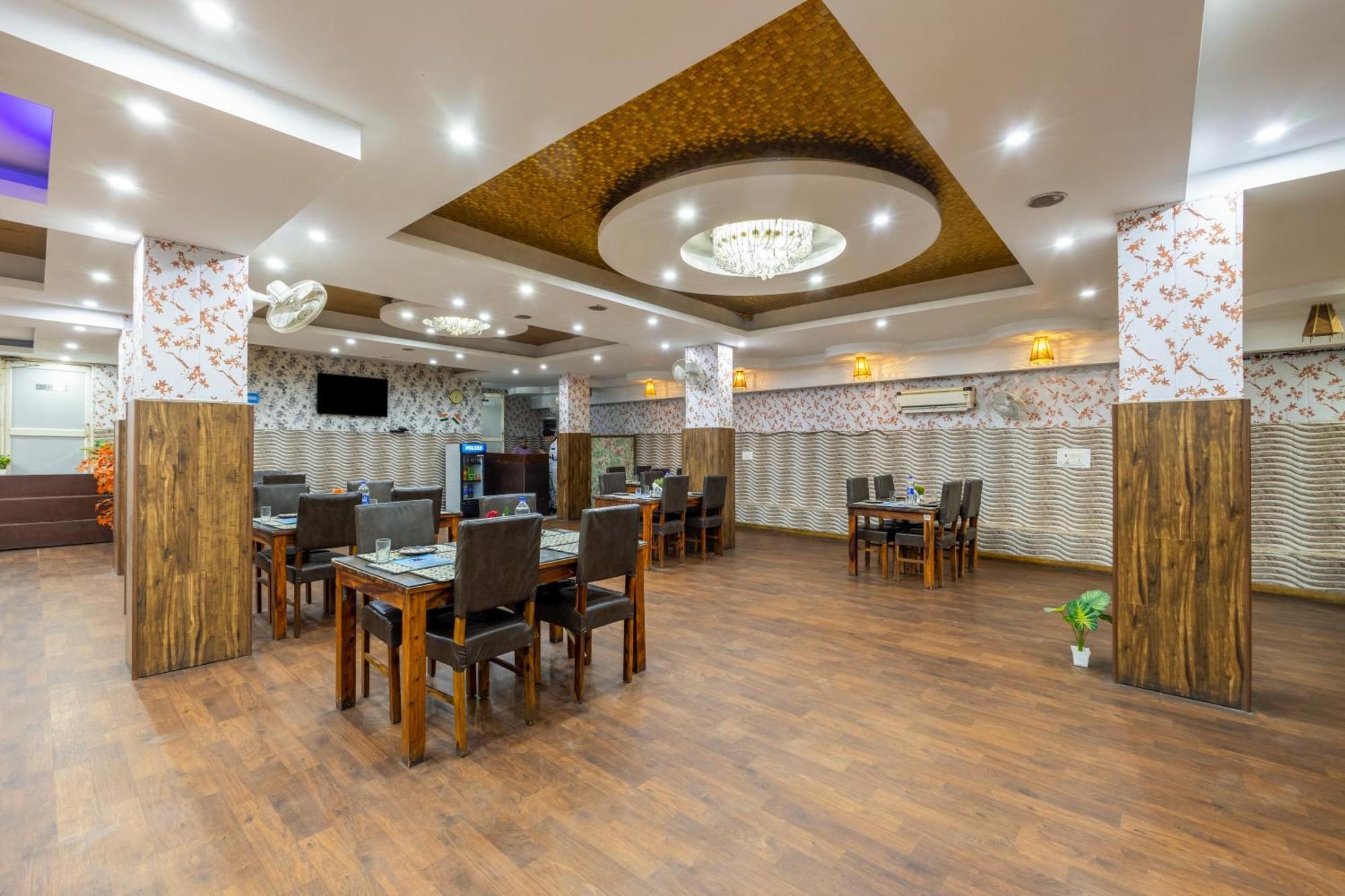 Kabul Hotel By Nexhub Palace - Medanta Gurgaon Esterno foto