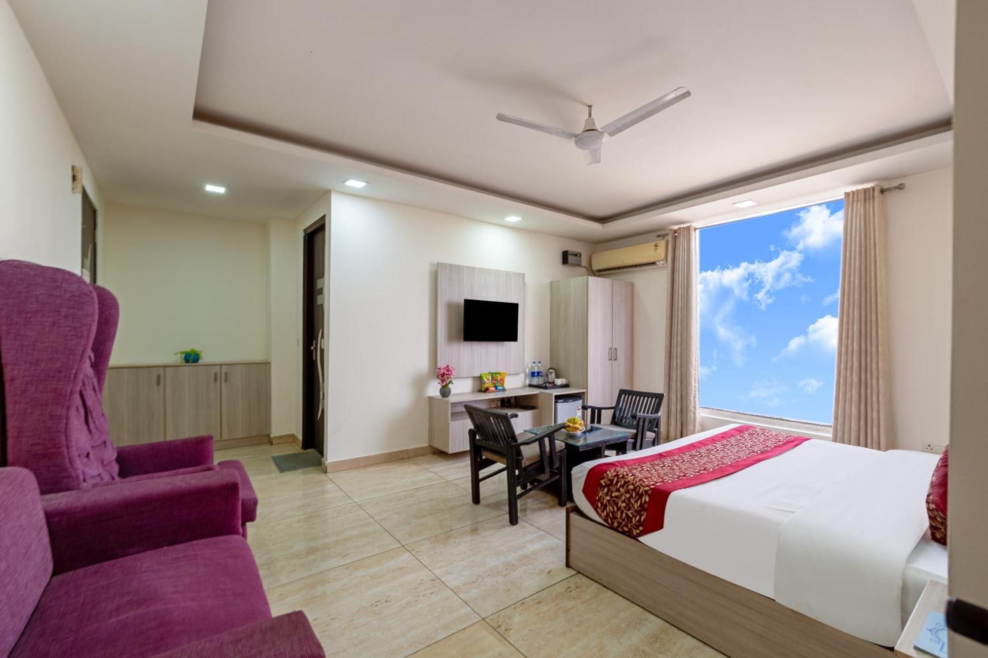 Kabul Hotel By Nexhub Palace - Medanta Gurgaon Esterno foto