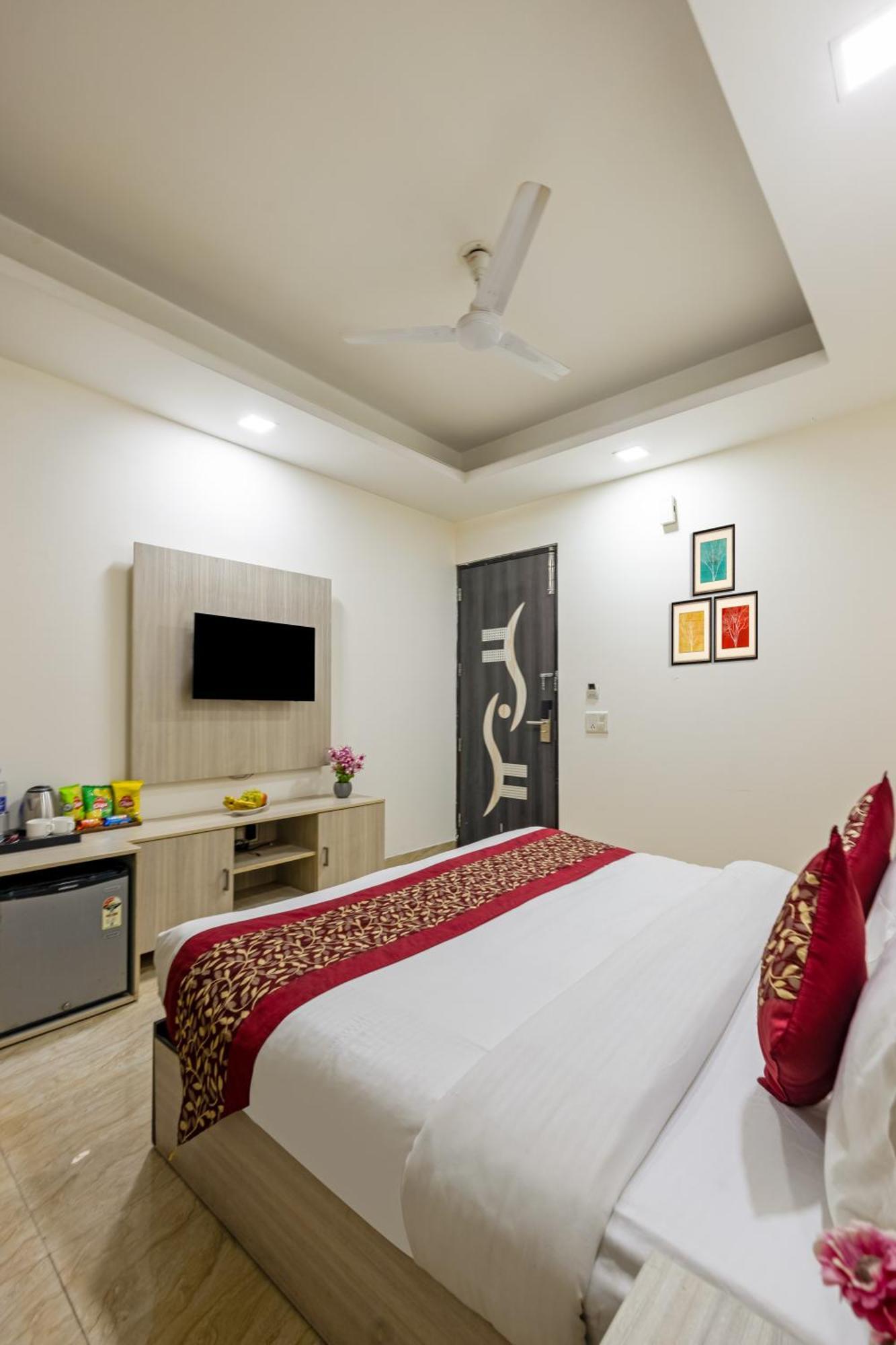 Kabul Hotel By Nexhub Palace - Medanta Gurgaon Esterno foto